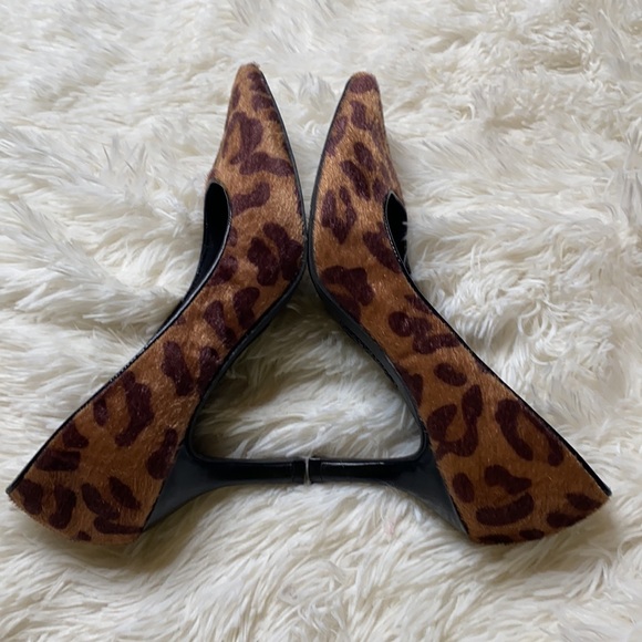 Predictions Comfort Plus Cheetah Fur Pointed Toe - Picture 8 of 13